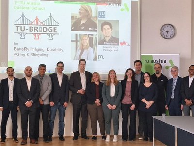 A picture of a group of members of TU Bridge.